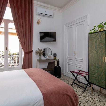 Quatrum Napoli - B&B المظهر الخارجي الصورة