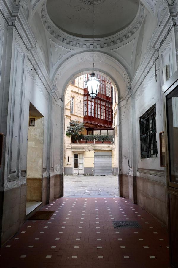 Quatrum Napoli - B&B المظهر الخارجي الصورة
