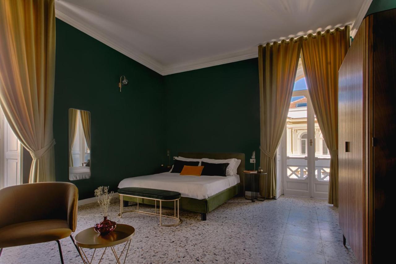 Quatrum Napoli - B&B المظهر الخارجي الصورة